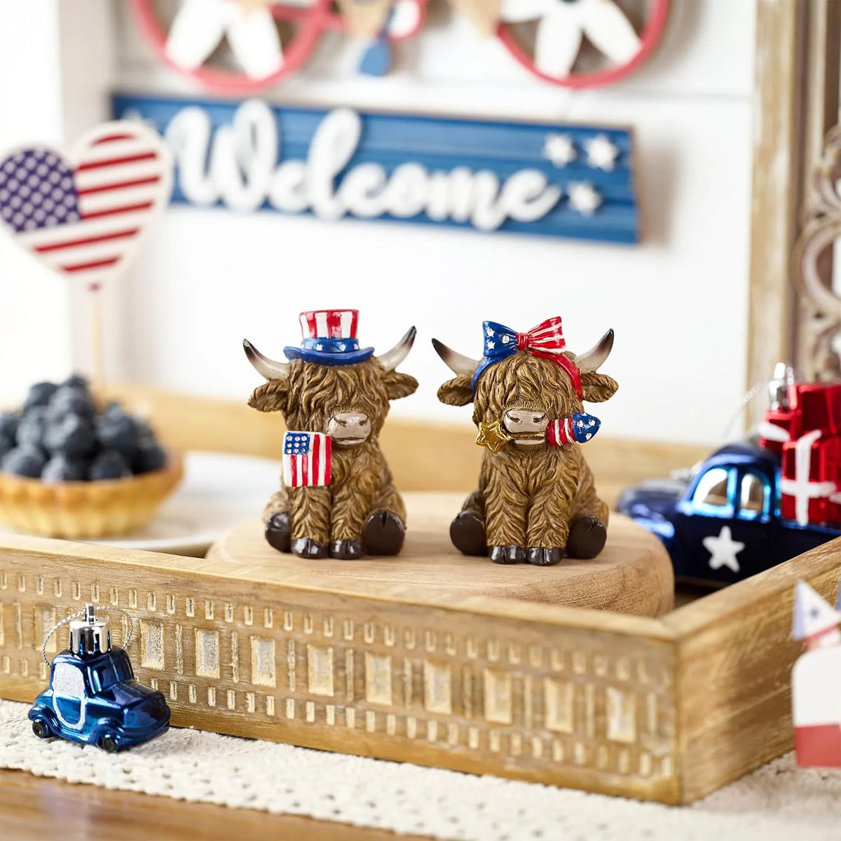 Patriotic Highland Cow Decor