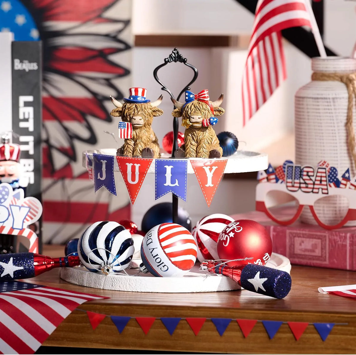 Patriotic Highland Cow Decor
