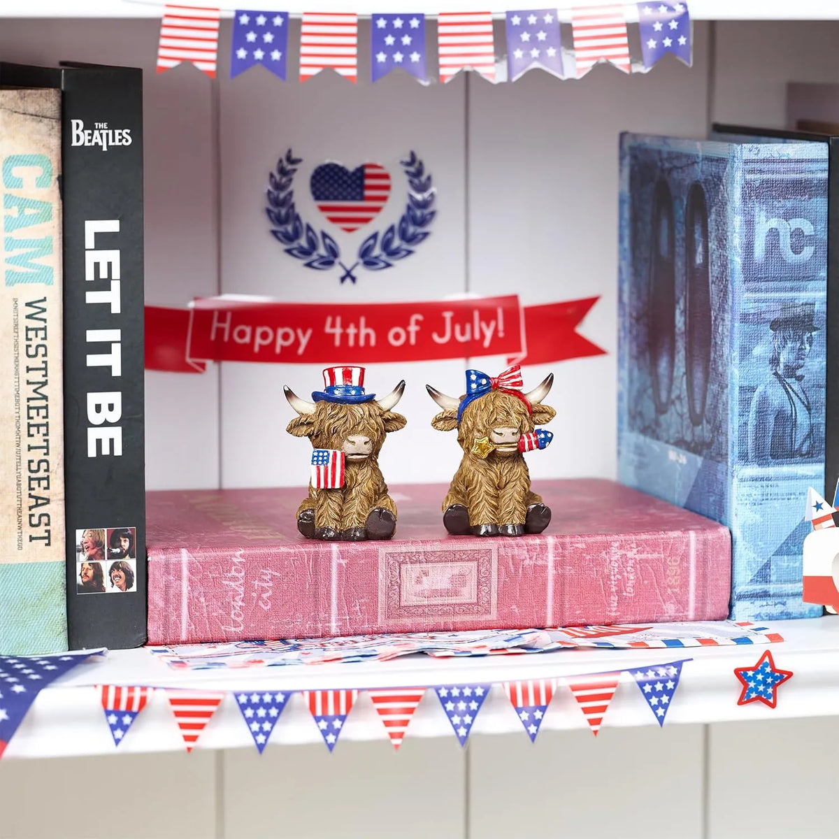 Patriotic Highland Cow Decor